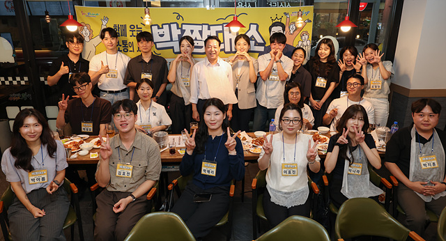 박성현 광양시장, 9급 직원들과 ‘박짱대소’…활력 있는 직장문화 만든다